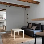Studio A 2 Minutes Du Cours Mirabeau -